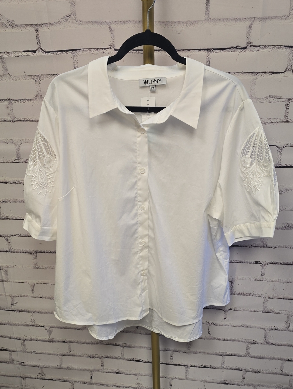 WD.NY Amelia Embroidered Shirt Sleeve Button Down Shirt - 2X